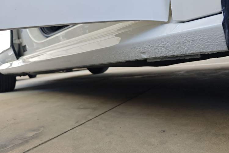 Used Volkswagen Passat 2016 330TSI DSG Luxury Edition Right Side Sill