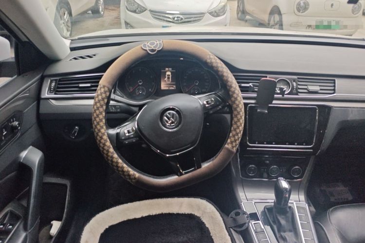 Used Volkswagen Passat 2016 330TSI DSG Luxury Edition Steering Wheel