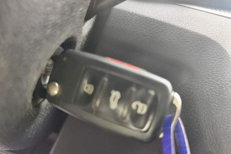 Used Volkswagen Passat 2016 1.8T Government Procurement Version (CEA Engine + 6AT) Vehicle Key