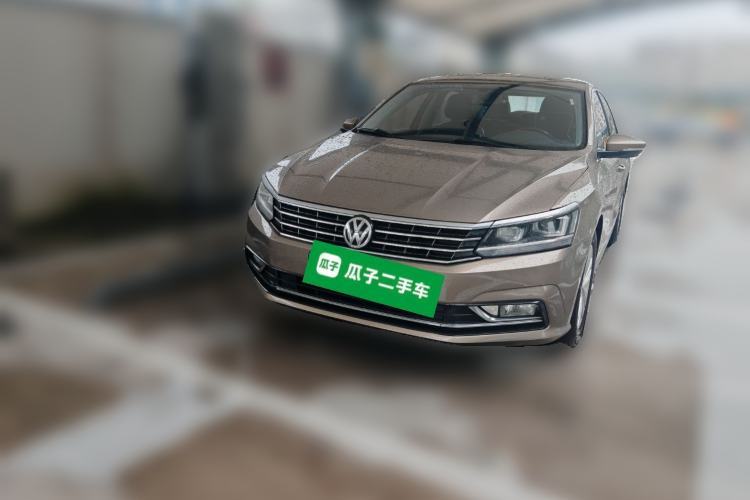 Used Volkswagen Passat 2016 330TSI DSG Luxury Edition Guazi used car, China used car export, Used car for sale, Used cars, Cheapest cars for sale