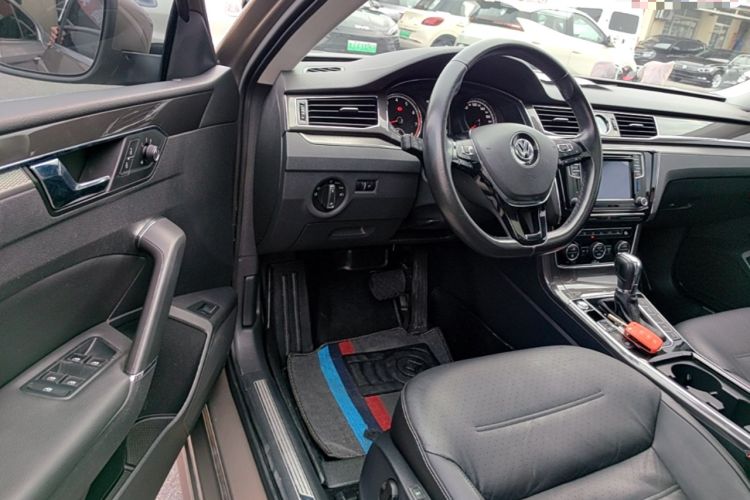 Used Volkswagen Passat 2016 330TSI DSG Prestige Edition Driver Seat