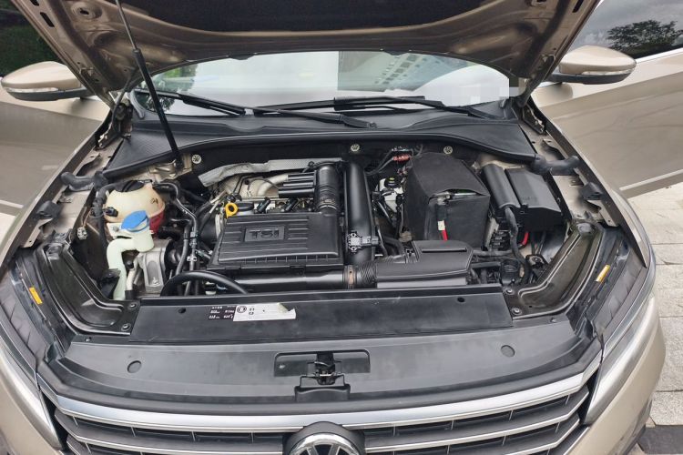 Used Volkswagen Passat 2016 280TSI DSG Prestige Edition Engine Bay