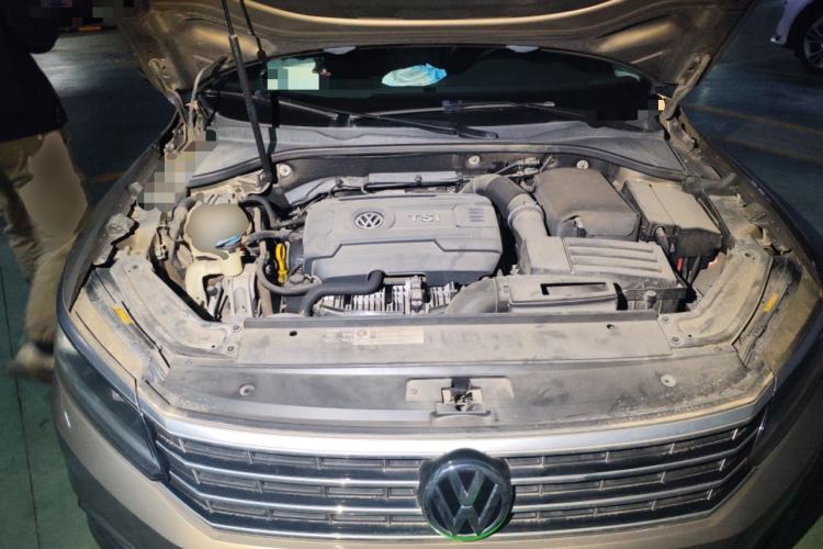 Used Volkswagen Passat 2016 330TSI DSG Luxury Edition Engine Bay