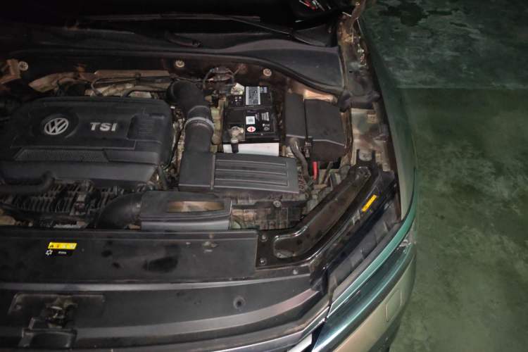 Used Volkswagen Passat 2016 330TSI DSG Prestige Edition Engine Bay Left