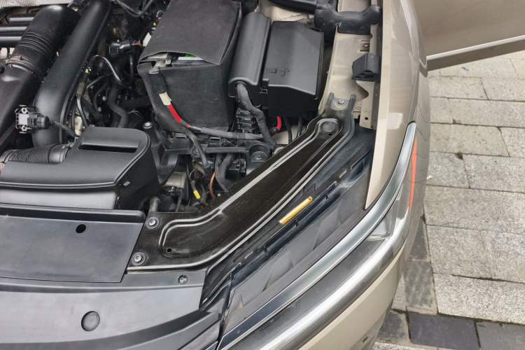 Used Volkswagen Passat 2016 280TSI DSG Prestige Edition Engine Bay Left