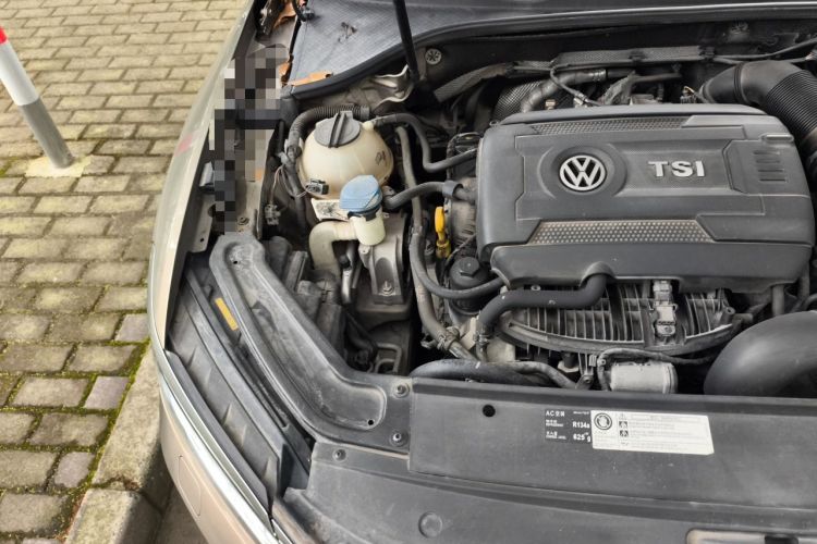 Used Volkswagen Passat 2016 330TSI DSG Prestige Edition Engine Bay Right