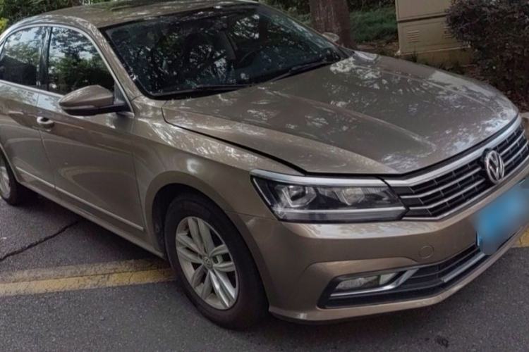 Used Volkswagen Passat 2016 330TSI DSG Luxury Edition Exterior 10