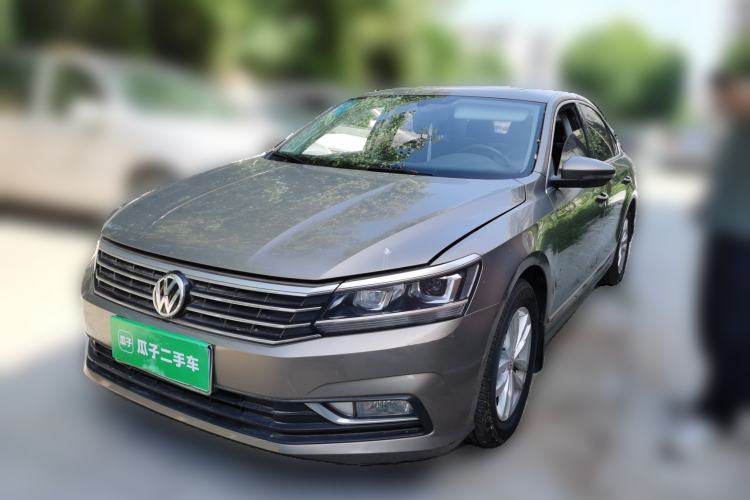 Used Volkswagen Passat 2016 330TSI DSG Luxury Edition Guazi used car, China used car export, Used car for sale, Used Volkswagen cars, Cheapest cars for sale