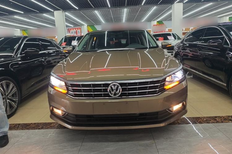 Used Volkswagen Passat 2016 330TSI DSG Luxury Edition Front