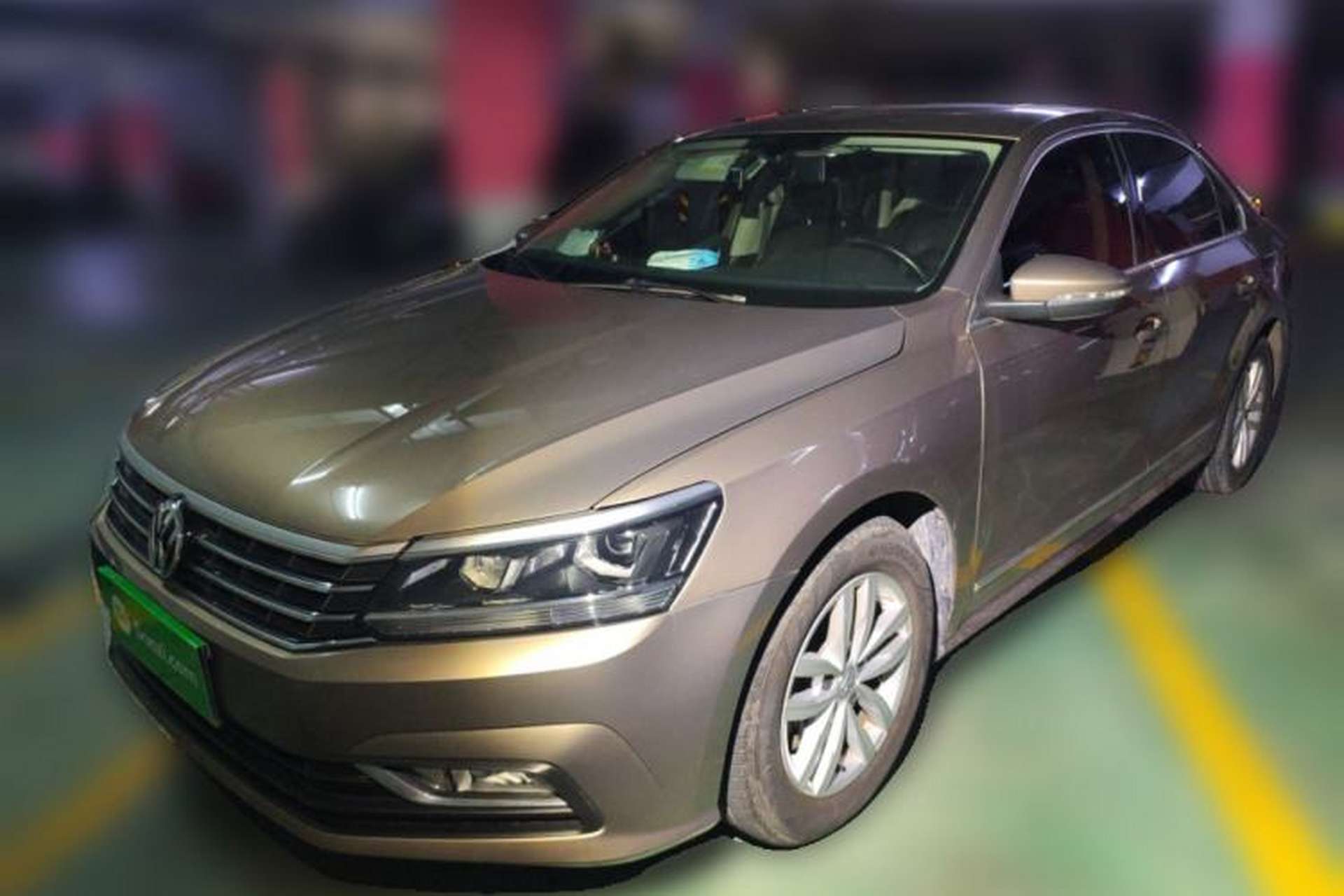Used Volkswagen Passat 2016 330TSI DSG Luxury Edition Front Left 45 Deg