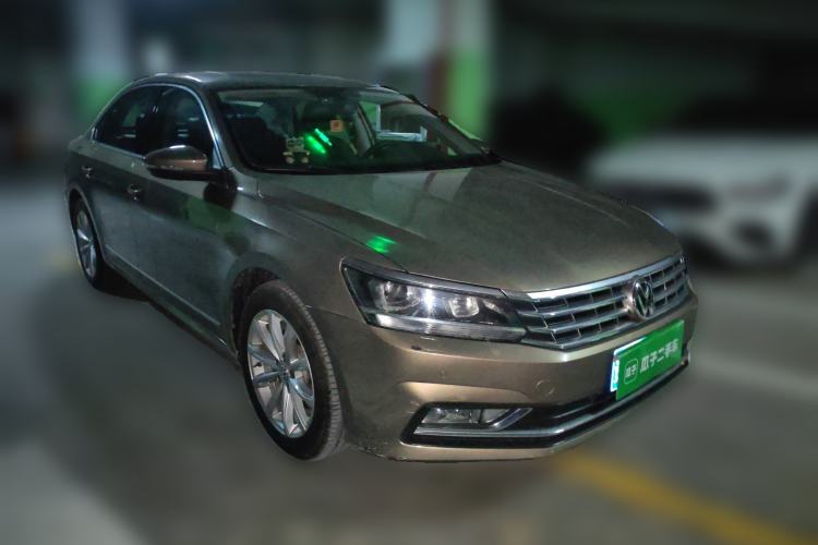 Used Volkswagen Passat 2016 330TSI DSG Prestige Edition Front Right 45 Deg