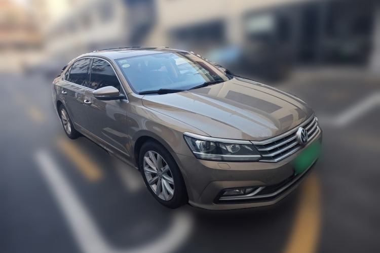 Used Volkswagen Passat 2016 330TSI DSG Prestige Edition Front Right 45 Deg