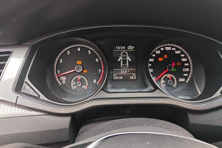 Used Volkswagen Passat 2016 330TSI DSG Luxury Edition Instrument Cluster