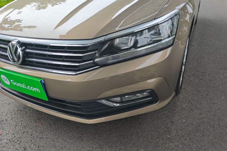 Used Volkswagen Passat 2016 330TSI DSG Luxury Edition Left Front Headlight