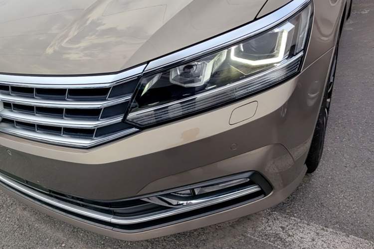 Used Volkswagen Passat 2016 330TSI DSG Prestige Edition Left Front Headlight