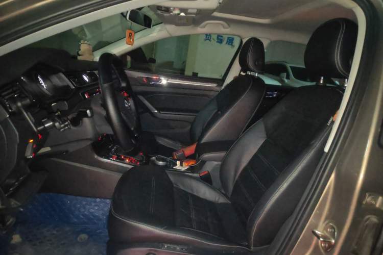 Used Volkswagen Passat 2016 330TSI DSG Prestige Edition Left Front Seat