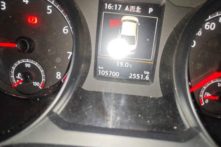 Used Volkswagen Passat 2016 330TSI DSG Prestige Edition Odometer Close Up