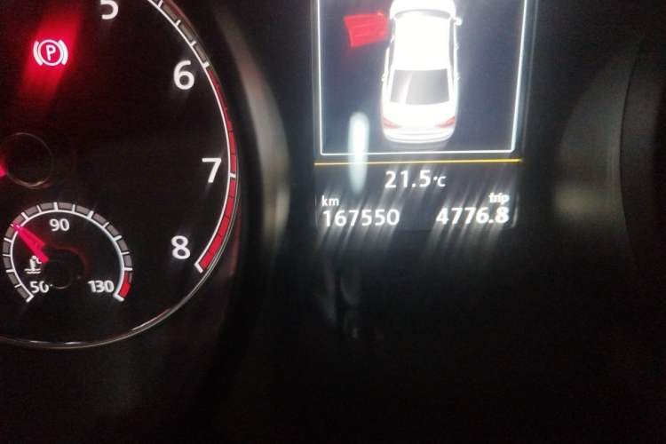 Used Volkswagen Passat 2016 330TSI DSG Prestige Edition Odometer Close Up