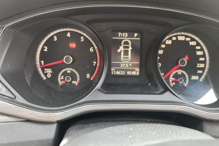 Used Volkswagen Passat 2016 280TSI DSG Prestige Edition Odometer Close Up