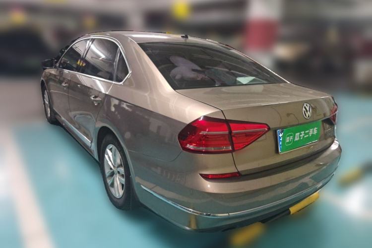 Used Volkswagen Passat 2016 330TSI DSG Luxury Edition Rear Left 45 Deg