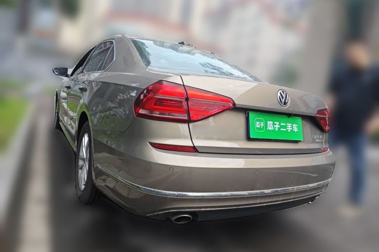 Used Volkswagen Passat 2016 330TSI DSG Luxury Edition Rear Left 45 Deg