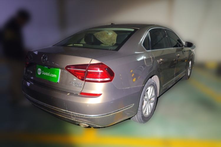 Used Volkswagen Passat 2016 330TSI DSG Luxury Edition Rear Right 45 Deg