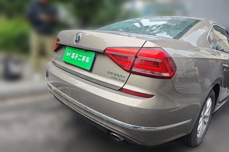 Used Volkswagen Passat 2016 330TSI DSG Luxury Edition Rear Right 45 Deg