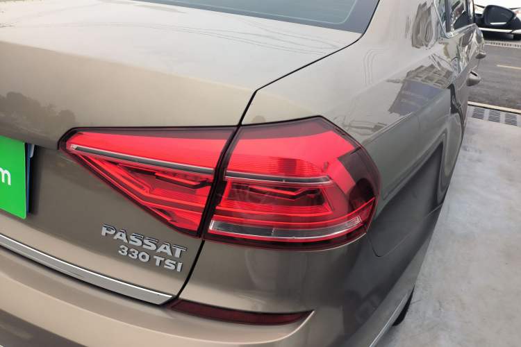 Used Volkswagen Passat 2016 330TSI DSG Prestige Edition Right Rear Taillight