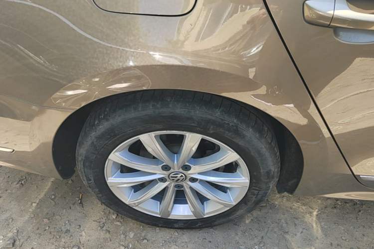 Used Volkswagen Passat 2016 280TSI DSG Prestige Edition Right Rear Wheel Hub