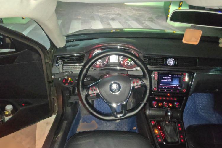 Used Volkswagen Passat 2016 330TSI DSG Prestige Edition Steering Wheel