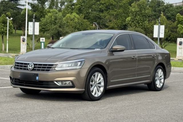 Używany Volkswagen Passat 2016 330TSI DSG Luxury Edition