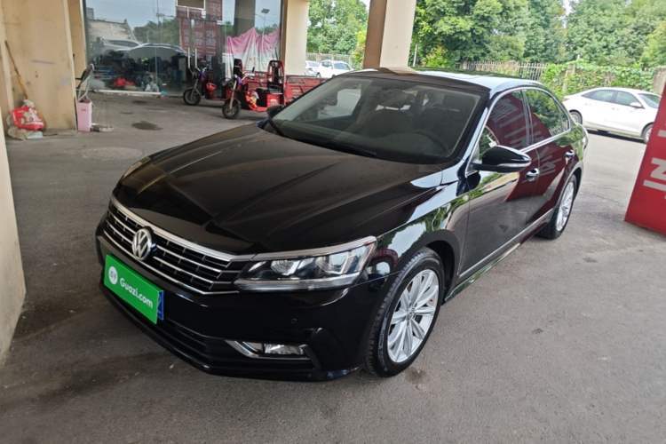 Used Volkswagen Passat 2017 330TSI DSG Luxury Edition Guazi used car, China used car export, Used car for sale, Used  cars, Cheapest cars for sale