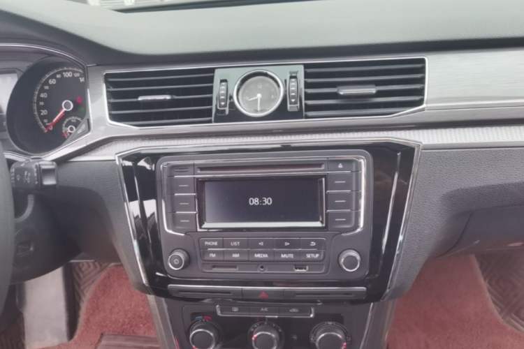 Used Volkswagen Passat 2017 1.8TSI DSG Government Procurement Version (CEA Engine) Audio And AC Panel