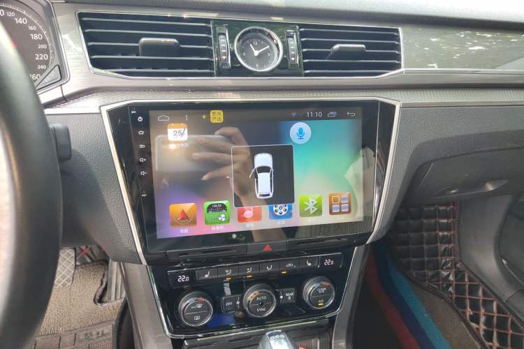 Used Volkswagen Passat 2017 330TSI DSG Luxury Edition Audio And AC Panel