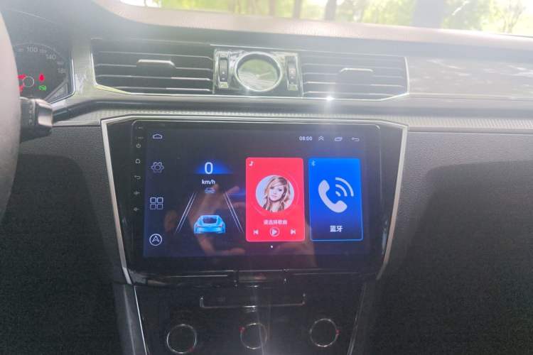 Used Volkswagen Passat 2017 280TSI DSG Luxury Edition Audio And AC Panel
