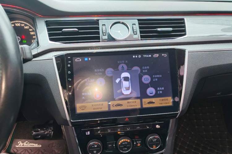 Used Volkswagen Passat 2017 330TSI DSG Luxury Edition Audio And AC Panel