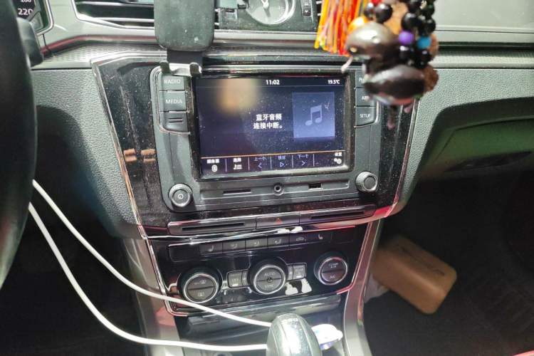 Used Volkswagen Passat 2017 330TSI DSG Luxury Edition Audio And AC Panel