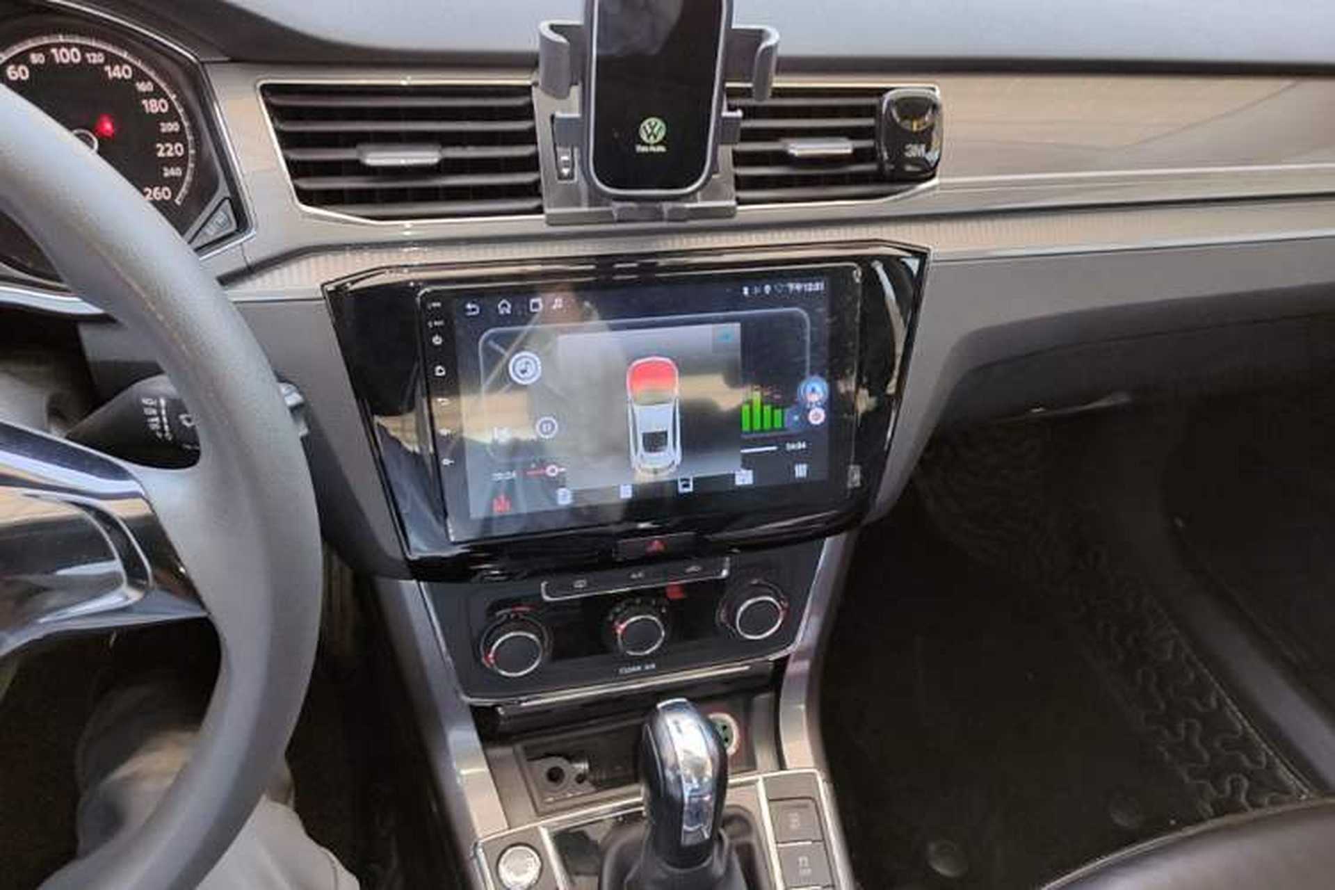 Used Volkswagen Passat  Audio And AC Panel