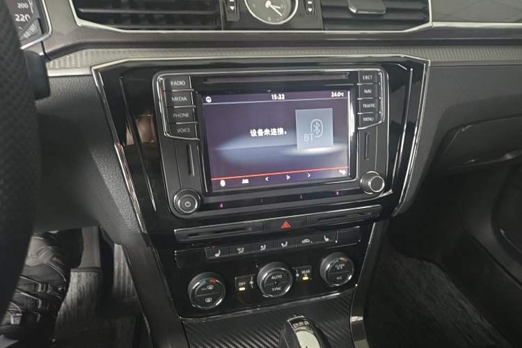 Used Volkswagen Passat 2017 330TSI DSG Prestige Edition Audio And AC Panel