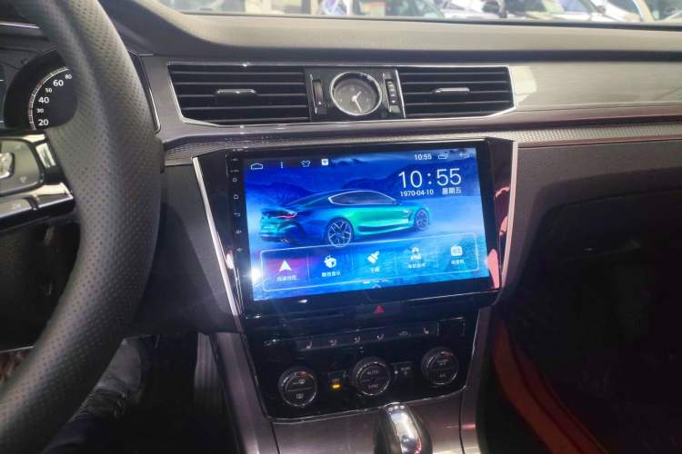 Used Volkswagen Passat 2017 330TSI DSG Luxury Edition Audio And AC Panel
