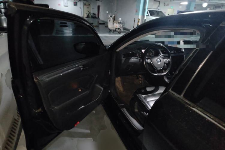 Used Volkswagen Passat 2017 280TSI DSG Luxury Edition Driver Seat