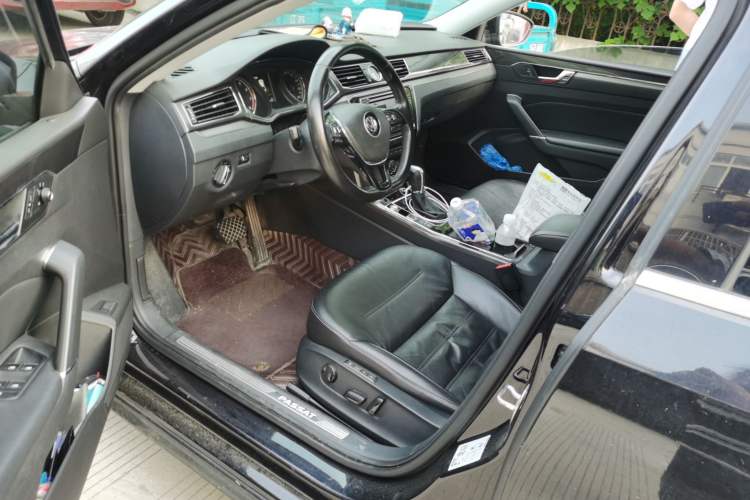Used Volkswagen Passat 2017 330TSI DSG Prestige Edition Driver Seat