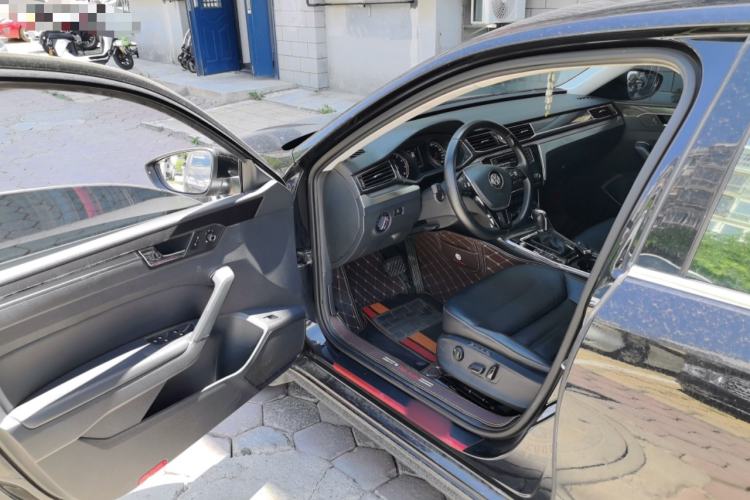 Used Volkswagen Passat 2017 330TSI DSG Prestige Edition Driver Seat