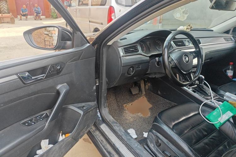 Used Volkswagen Passat 2017 280TSI DSG Luxury Edition Driver Seat