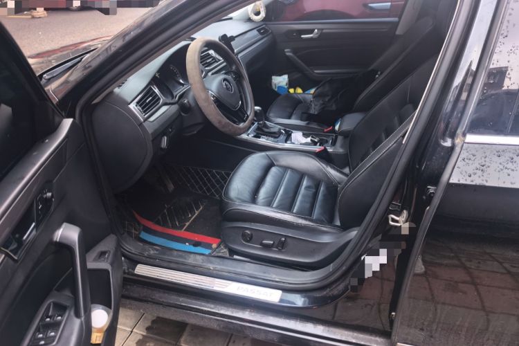 Used Volkswagen Passat 2017 330TSI DSG Luxury Edition Driver Seat