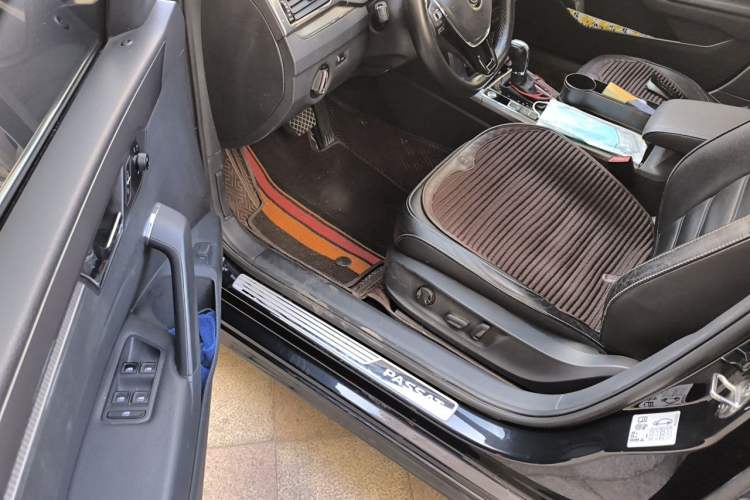 Used Volkswagen Passat 2017 330TSI DSG Luxury Edition Driver Seat
