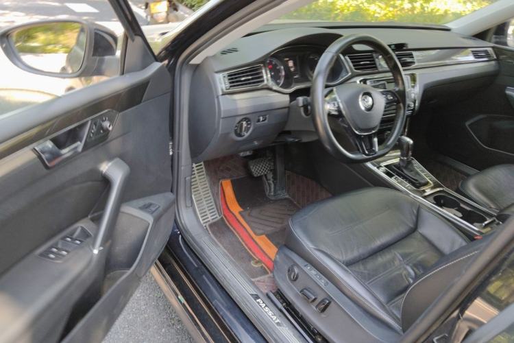 Used Volkswagen Passat 2017 330TSI DSG Prestige Edition Driver Seat
