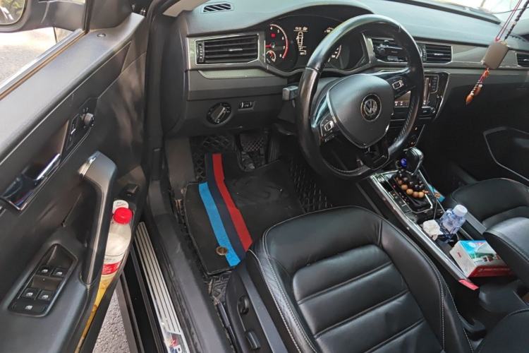 Used Volkswagen Passat 2017 330TSI DSG Luxury Edition Driver Seat