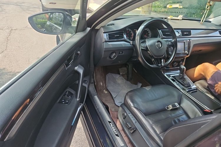 Used Volkswagen Passat 2017 380TSI DSG Prestige Edition Driver Seat
