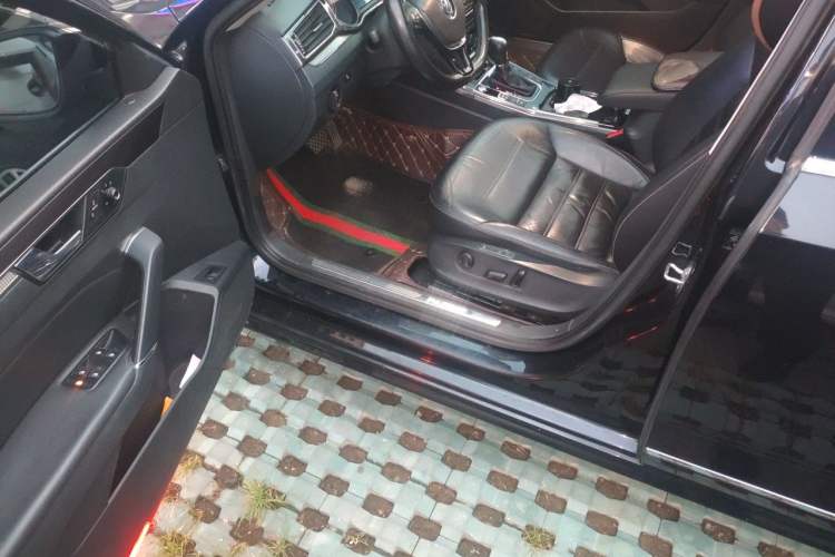 Used Volkswagen Passat 2017 330TSI DSG Prestige Edition Driver Seat